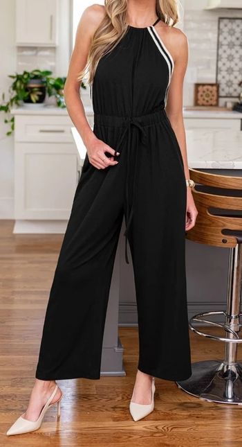 Combinaison chic neuve avec étiquette