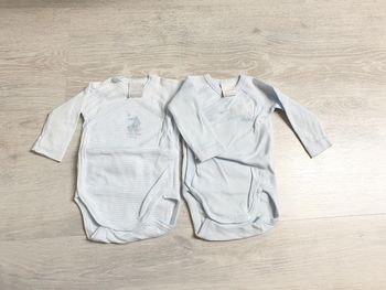 Lot 2 bodies Absorba Naissance