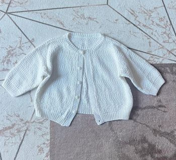 Gilet blanc 18 mois - photo numéro 2