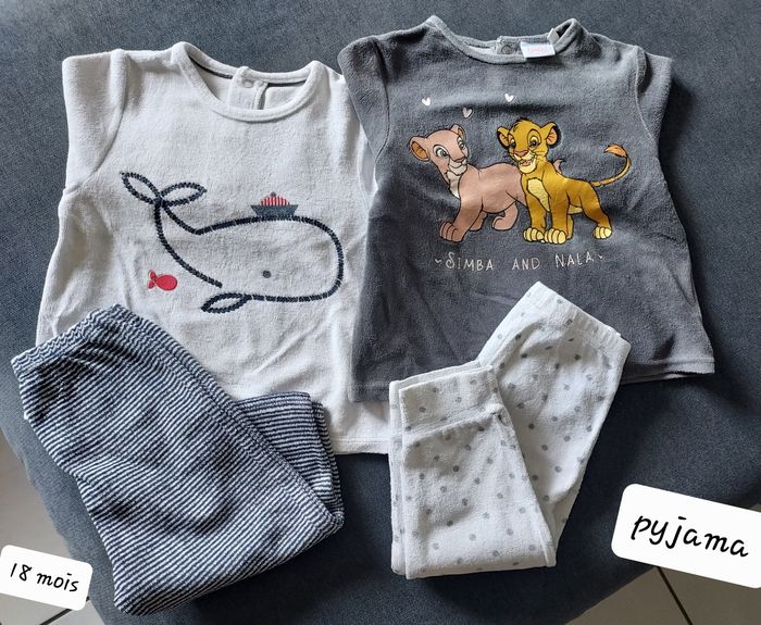 lot de pyjamas