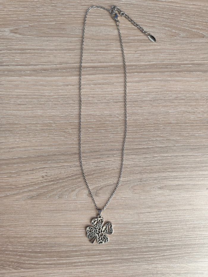 Collier trèfle à quatre feuilles - photo numéro 2