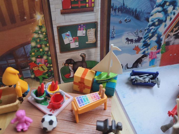 Playmobil 9264 : Calendrier de l'avent, La Fabrique du Père-Noël 🎅 - photo numéro 8