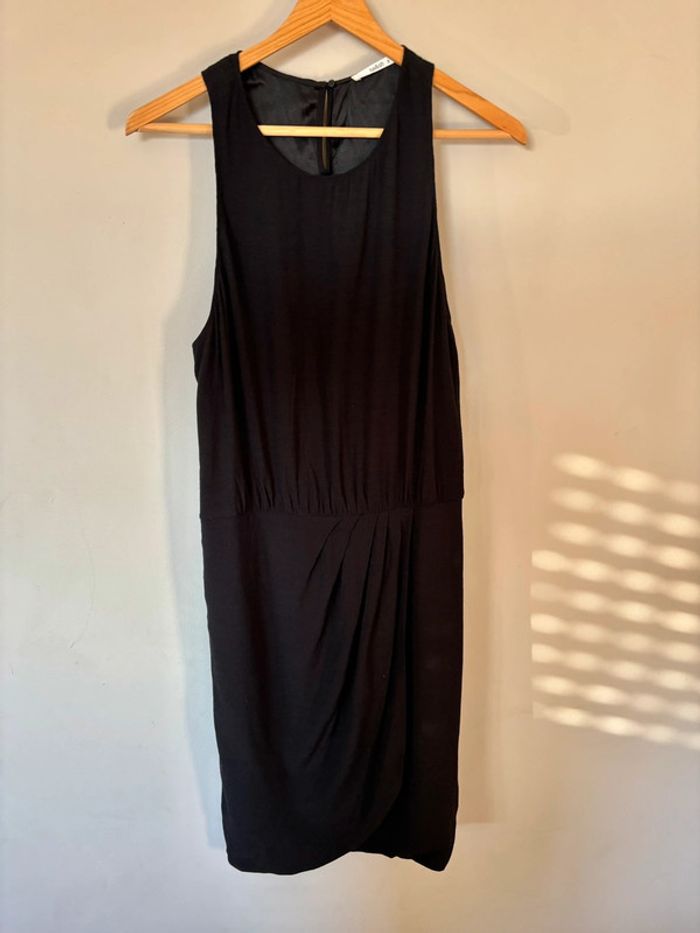 💐🌼nouveauté 💐🌼 Élégante robe noire ba&sh 40