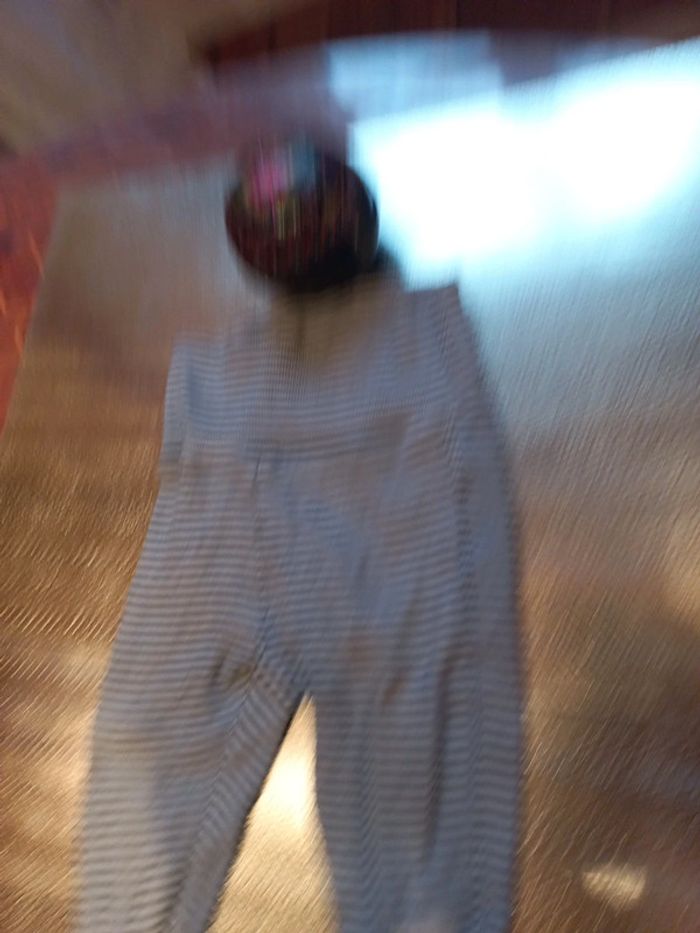 Très joli bas a pieds marin mixte 9 mois - photo numéro 3