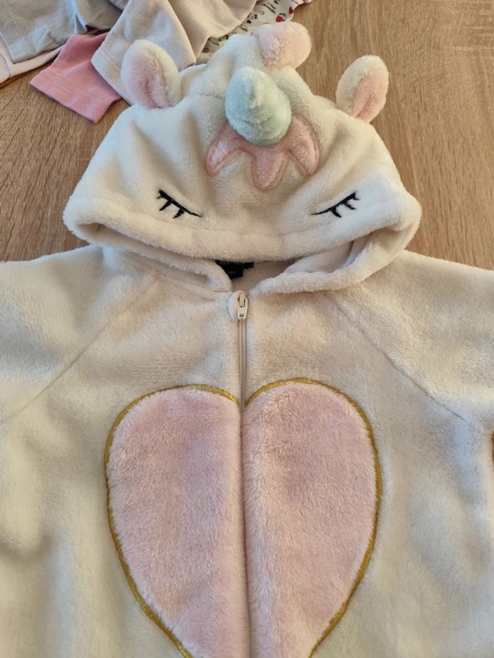 Sur-pyjama licorne - photo numéro 2