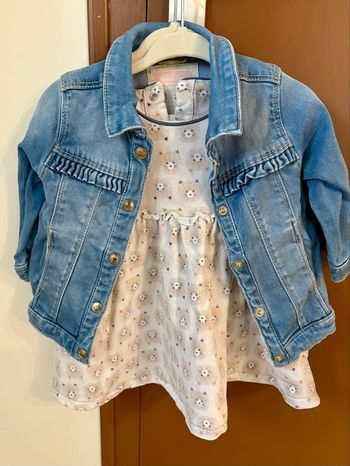 Veste en jean et robe 12 mois