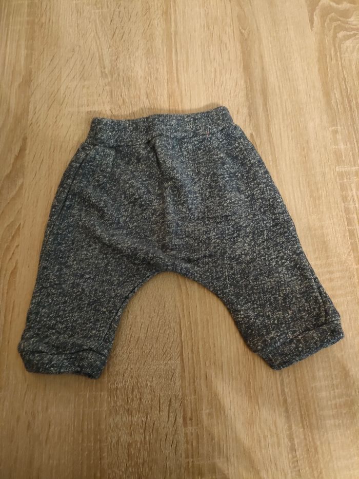 Lot de pantalons - photo numéro 2