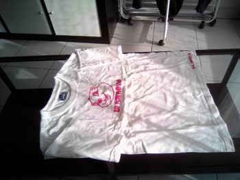 Tee shirt manches courtes.  10 ans