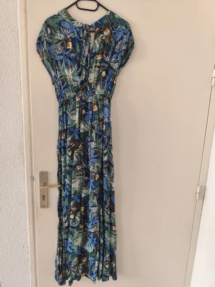 Robe verte camaïeu - photo numéro 3