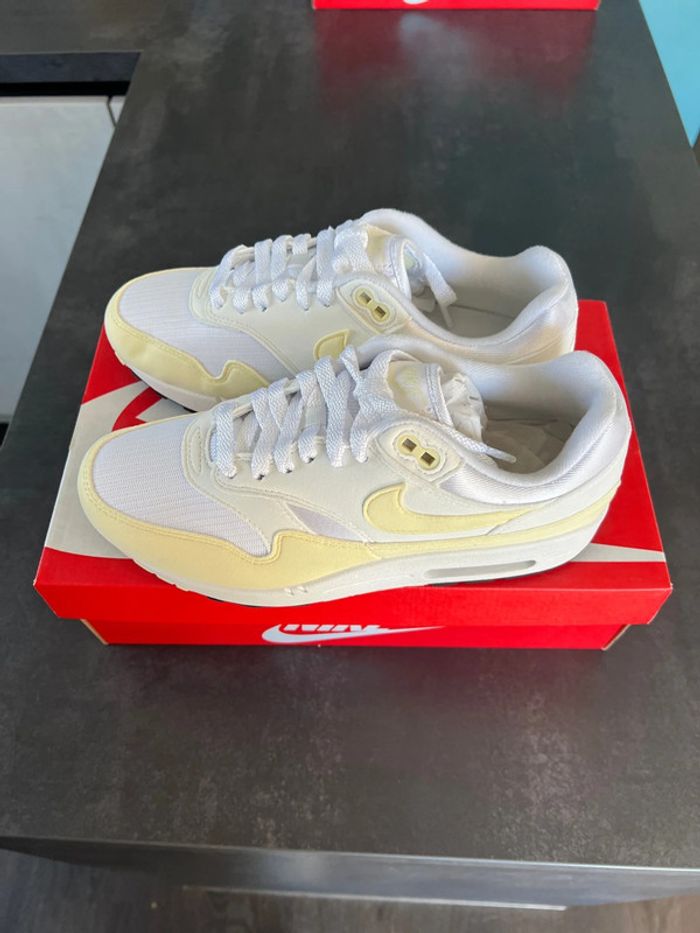 Basket Nike unisex taille 40 - photo numéro 5