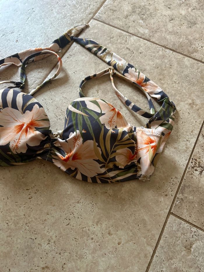 Haut de maillot de bain - photo numéro 2