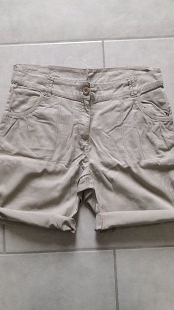 Short beige kiabi 44 tres bon etat
