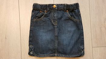 Jupe en jeans bleu neuve.  5 ans fille. Marque Kiabi