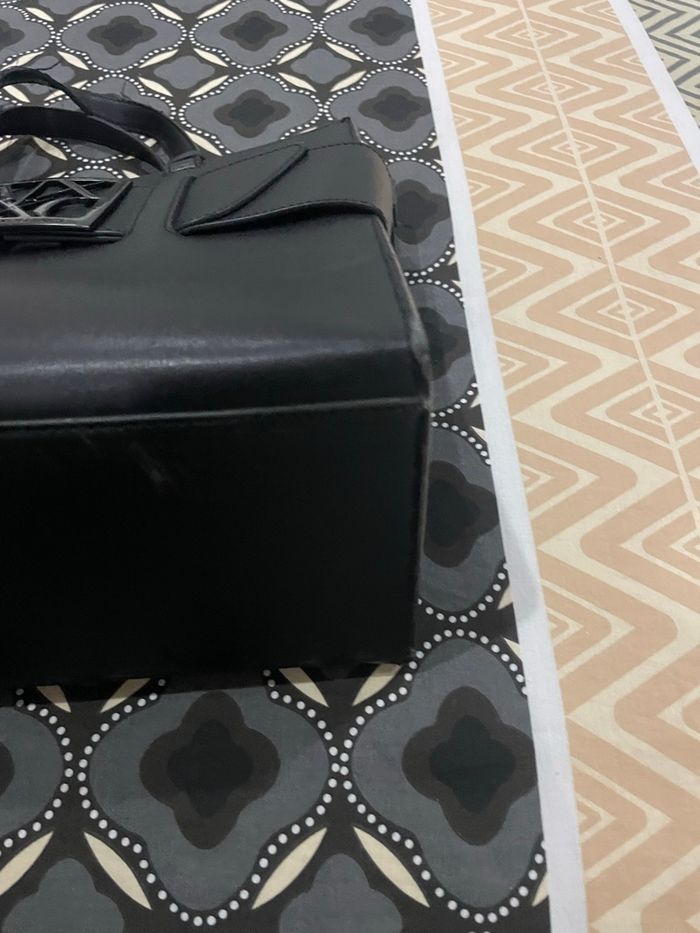 Sar armani - photo numéro 3