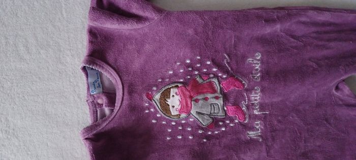 Très beau petit pyjama une pièce bébé fille T 3 mois - photo numéro 2