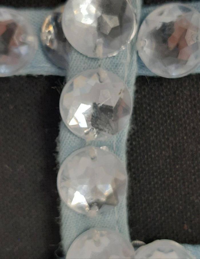 Très joli top dos et épaules dénudés couleur jean avec gros strass Shun bo - photo numéro 7