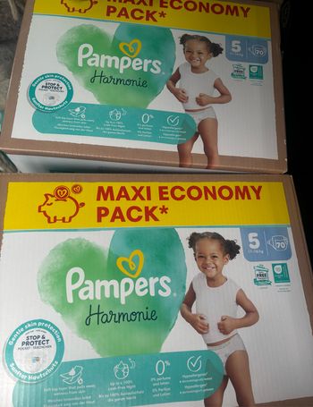 2 cartons de couches Pampers harmonie taille 5