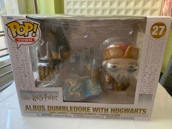 funko pop "town" 27 albus dumbledore avec poudlard / albus dumbledore with hogwarts