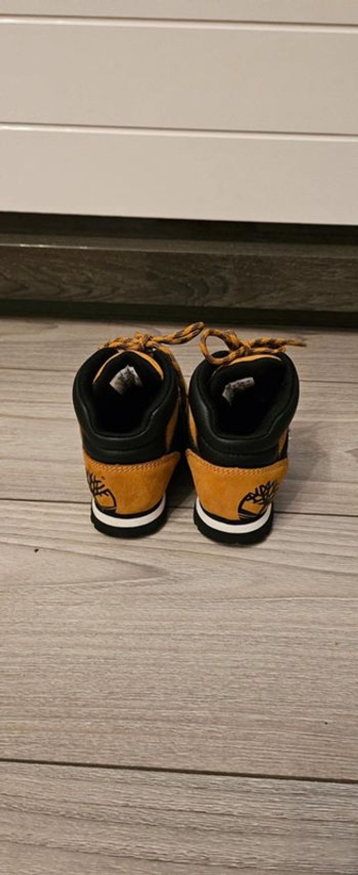 Basket Timberland 27 Neuve - photo numéro 5