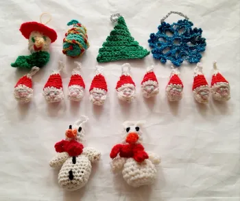 Lot de 15 suspensions pour sapin de Noël faites main au crochet