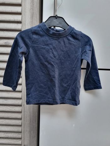 Pull léger bleu marine 12 mois