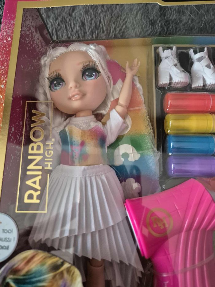 Rainbow High - Poupée DIY Airbrush & Create - Lila Augen - photo numéro 2