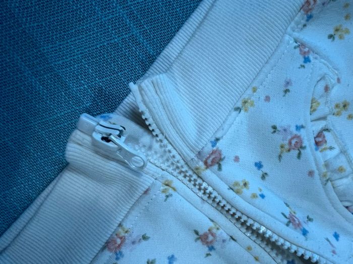 Veste à capuche taille 24-36 mois 98 cm - photo numéro 3