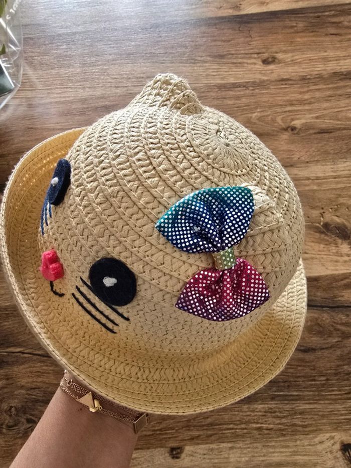 Chapeau rond petit chat 🐱 - photo numéro 2