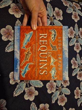 Livre 1000 infos les requins