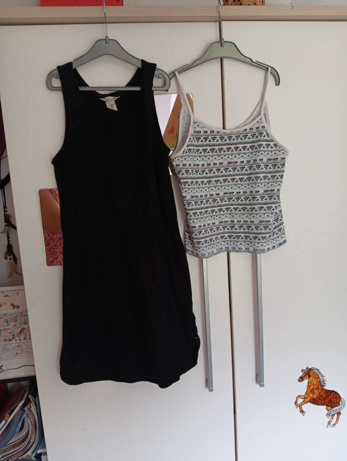 Robe été noire et débardeur fines bretelles