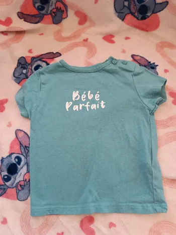 T-shirt bébé parfait Kiabi taille 9M