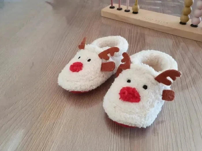 Paire de Chaussons Noël Rennes Taille 16-17 (0-6 mois) - Vertbaudet - photo numéro 3