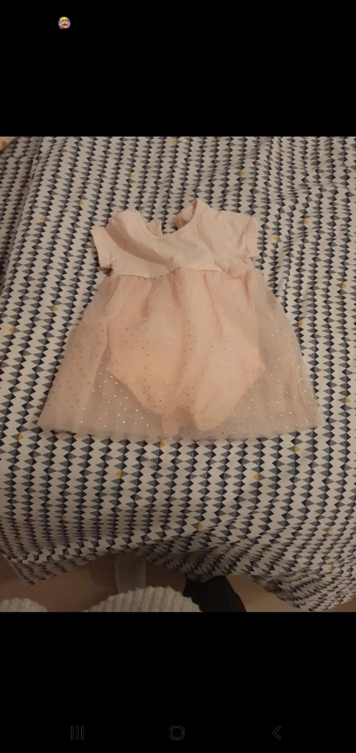 Lot vêtements 18 mois fille - photo numéro 3