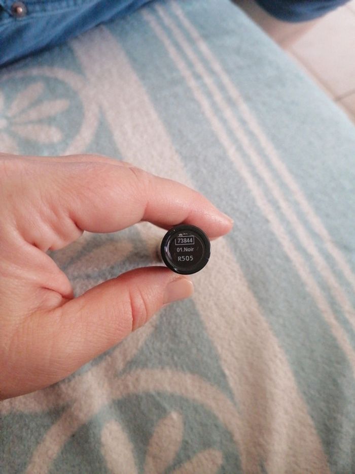 Mascara noir neuf Yves Rocher - photo numéro 2