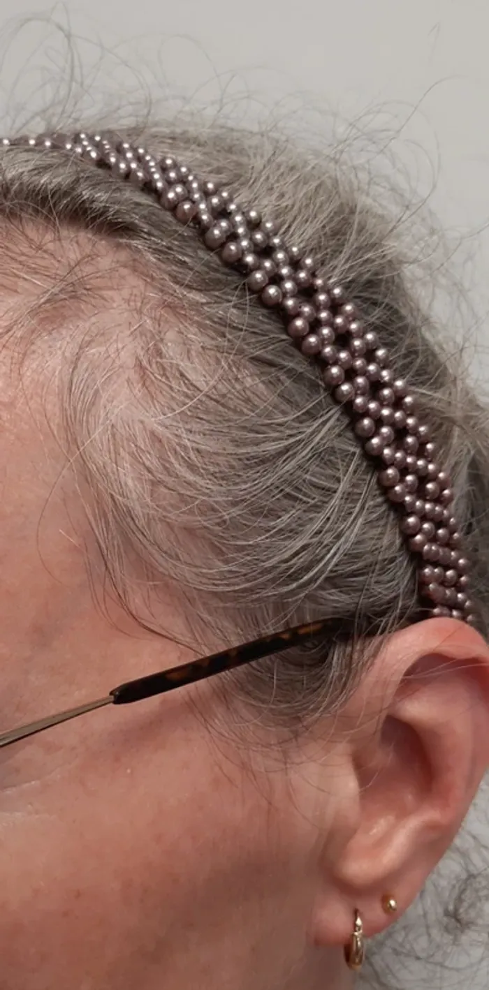Très joli collier vintage raz du cou en perles - photo numéro 4