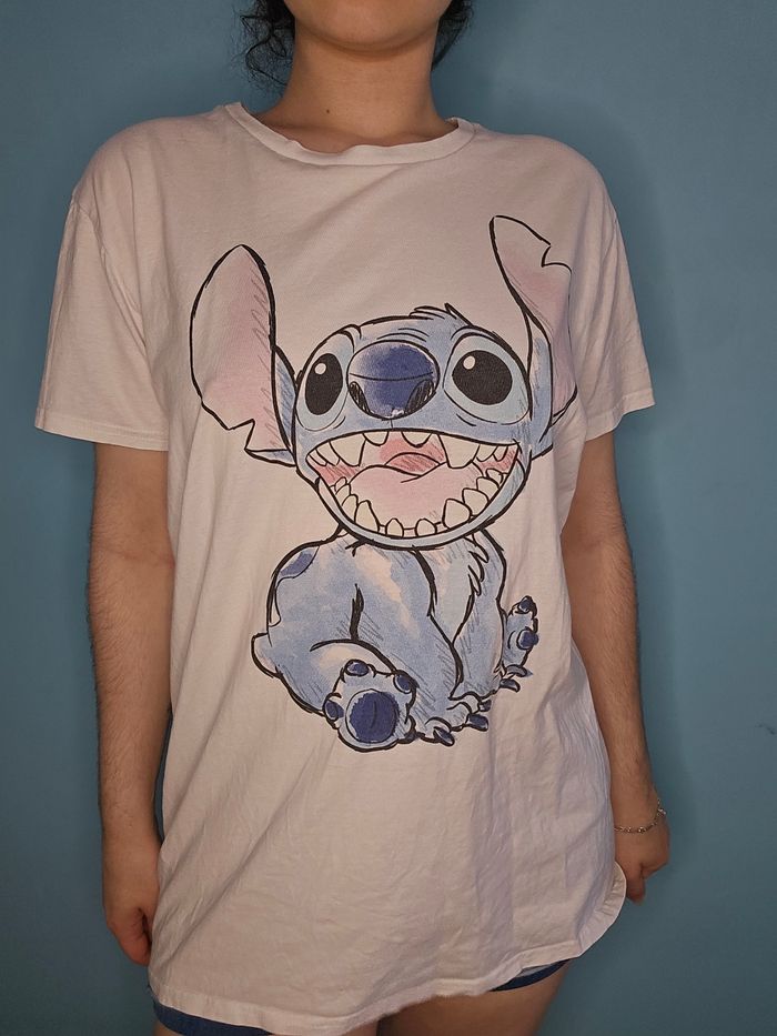 T shirt Disney Stitch Taille L comme neuf - photo numéro 2