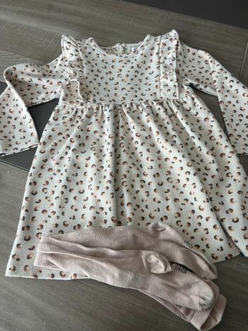 Robe gémo fille 4 ans + paire de collant 24/26