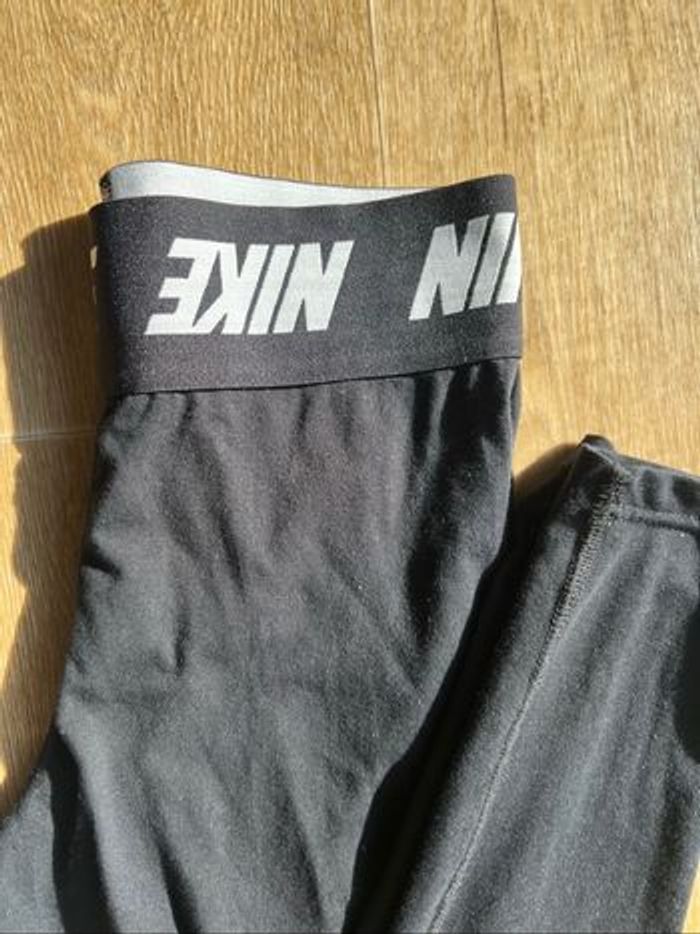 Nike lot de 2 leggings Taille S Parfait État - photo numéro 2