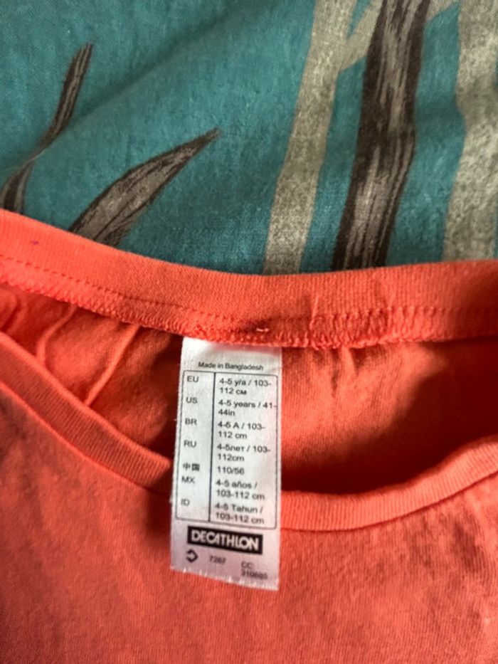 Tee shirt decathlon 4 ans / 5 ans ours oiseau - photo numéro 2