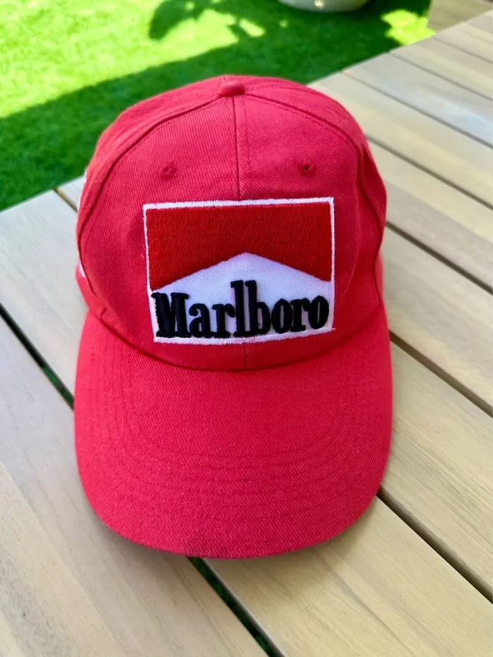 Casquette Ferrari X Marlboro - photo numéro 15