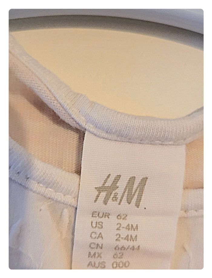 T shirt manche courte H&M 3 mois - photo numéro 3