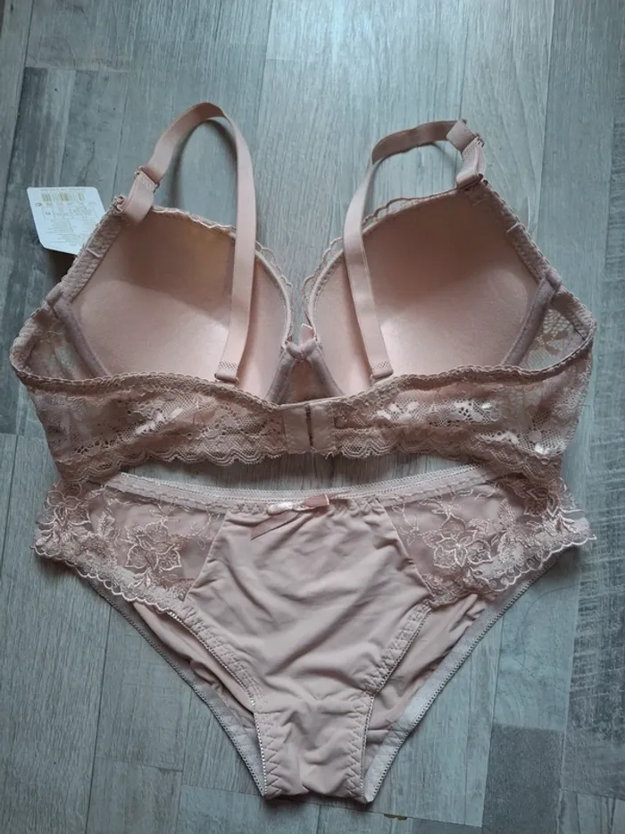 Set lingerie dentelle 2pces nude - photo numéro 3