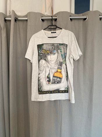 Tee shirt