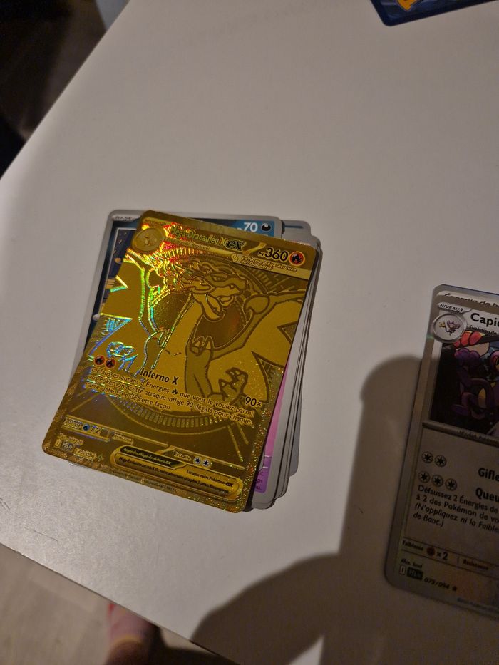 Carte méga dracaufeu gold me2