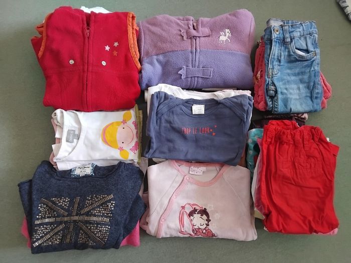 Gros lot 12 mois fille