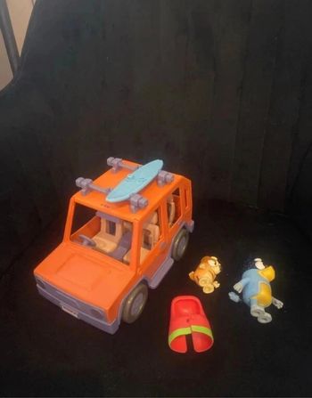 Lot voiture bluey