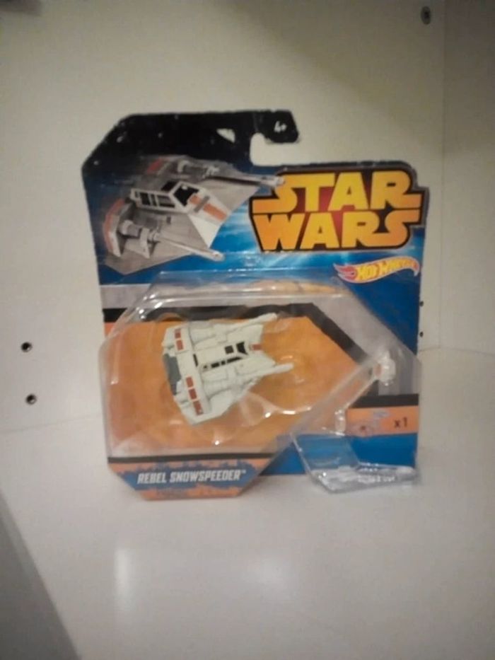 Hotwheels rebel snowspeeder
