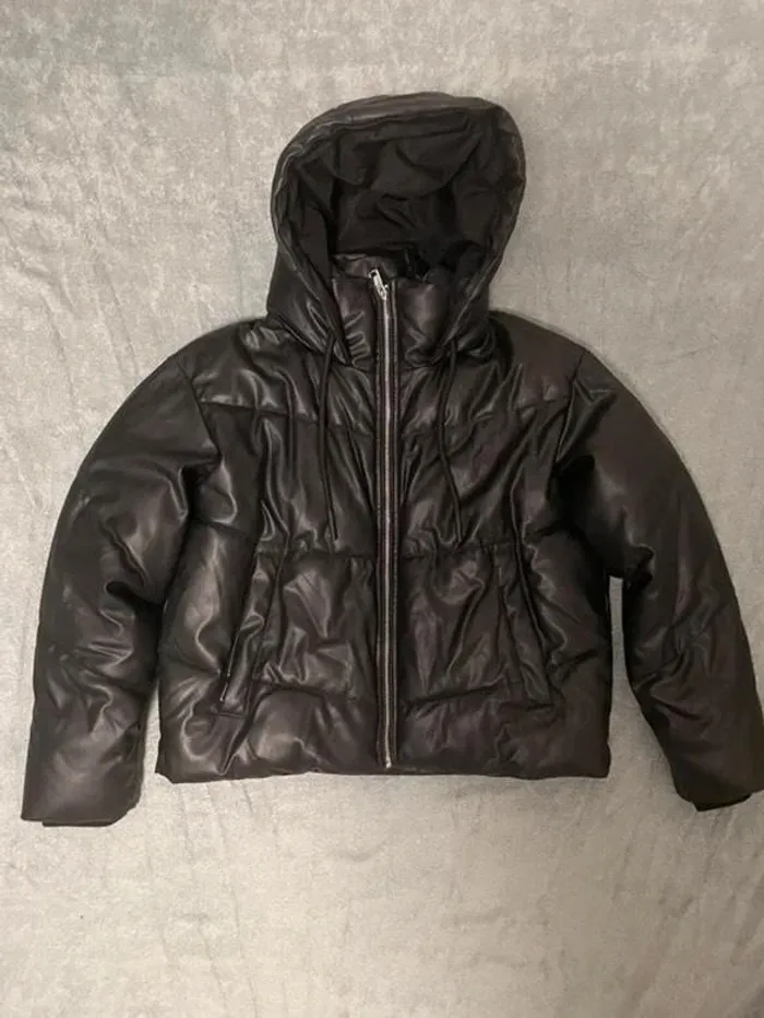 Doudoune a capuche Zara