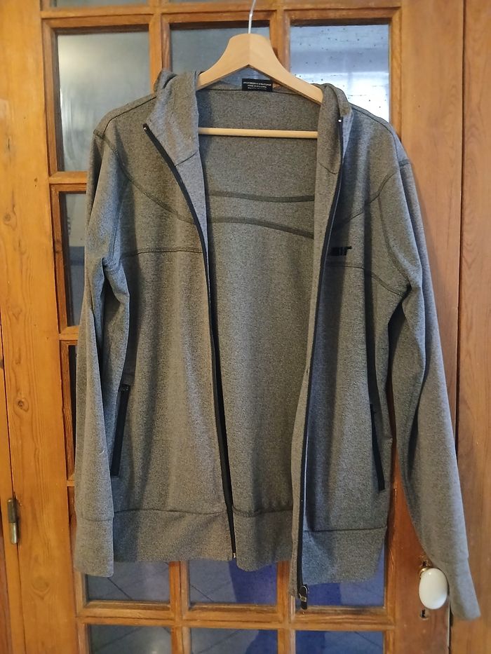 Zwed à capuche - photo numéro 3