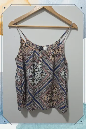 Haut à bretelles divisées